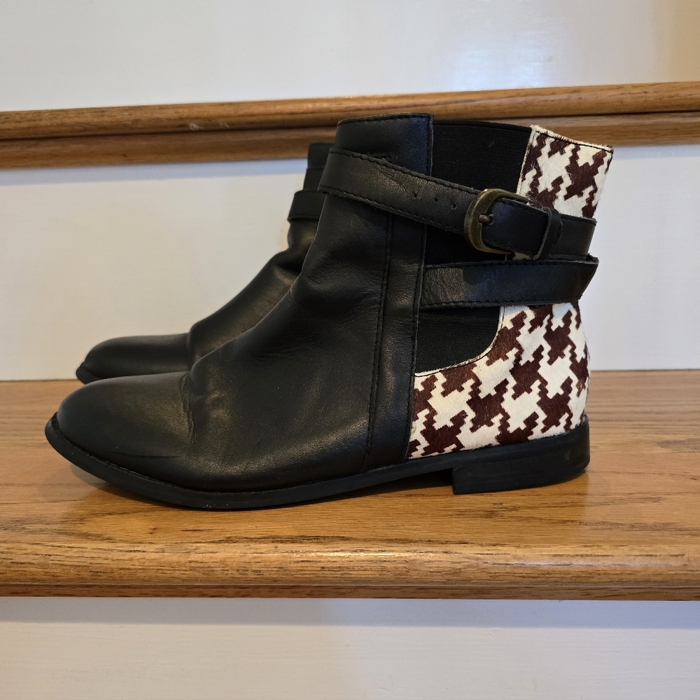 Hal Rubenstein Houndstooth Check Black leather Ankle Bootie Size 8.5W